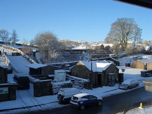 The Board Inn Hawes Exterior photo